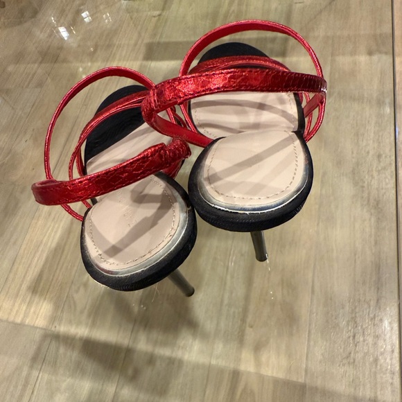 Zara Elegant Red and Black Strappy Heels - Picture 2 of 3
